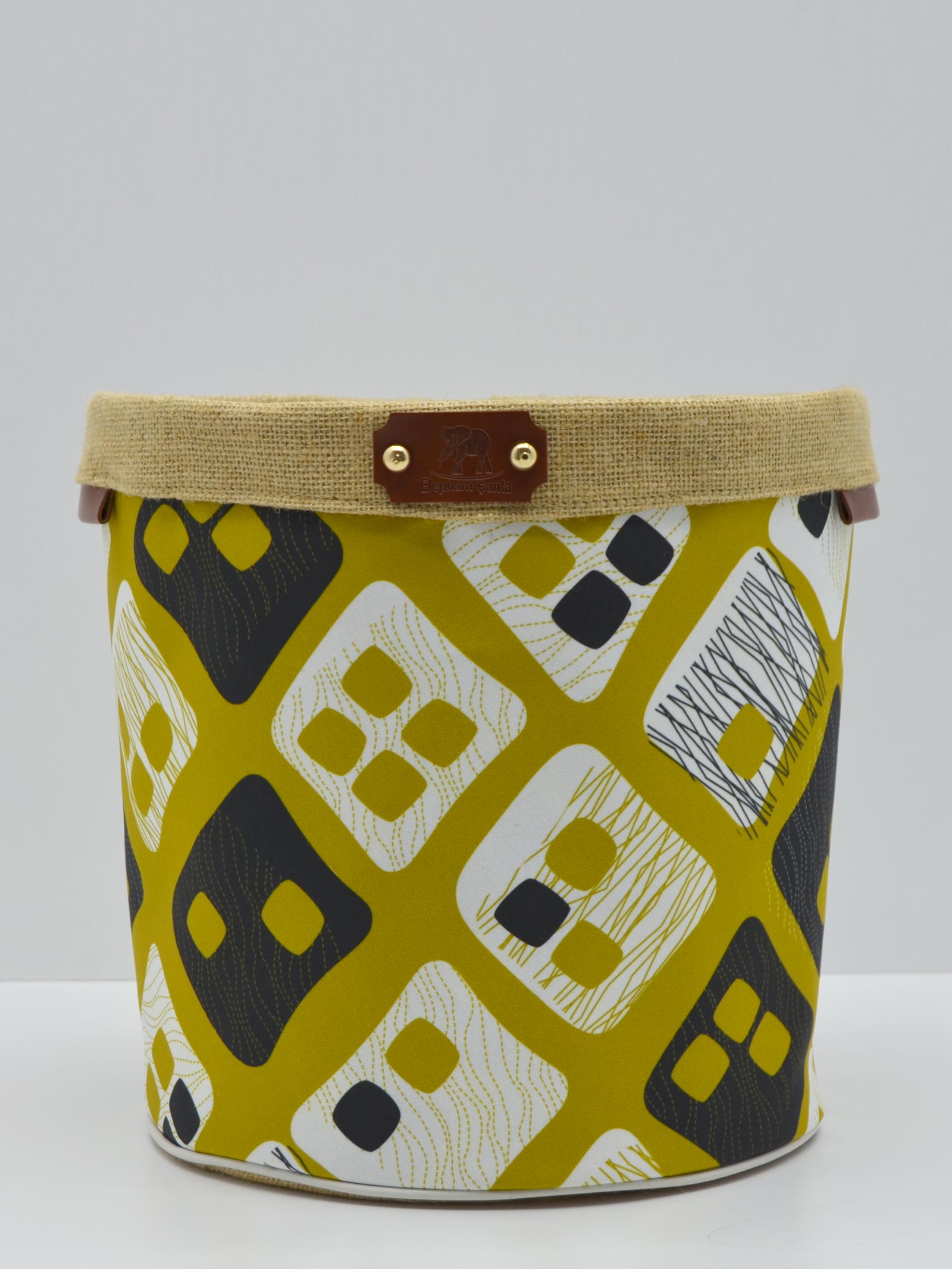 dijital-desen-baskili-silindir-saksi-kilifi-sari-siyah-3